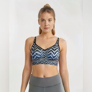 PINK by Victoria’s Secret Athletic Geometric Yoga Push Up Bra
